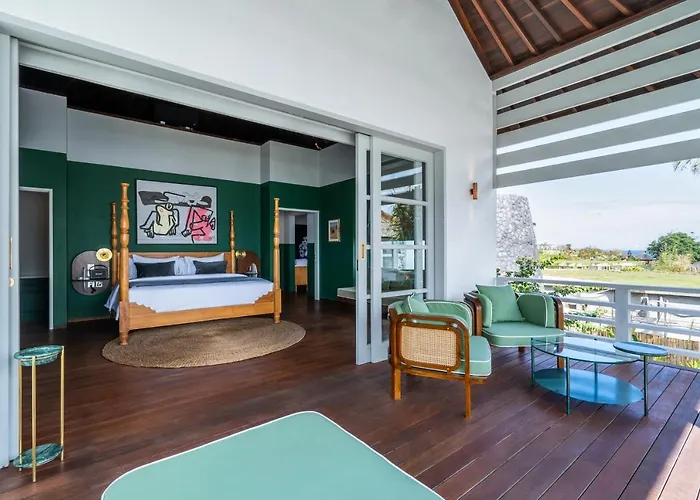 Ulu Cliffhouse Boutique Hotel And Pool Club - Adults Only ウルワツ