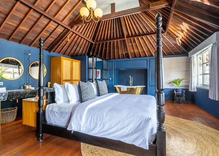 ホテル Ulu Cliffhouse Boutique Hotel And Pool Club - Adults Only ウルワツ