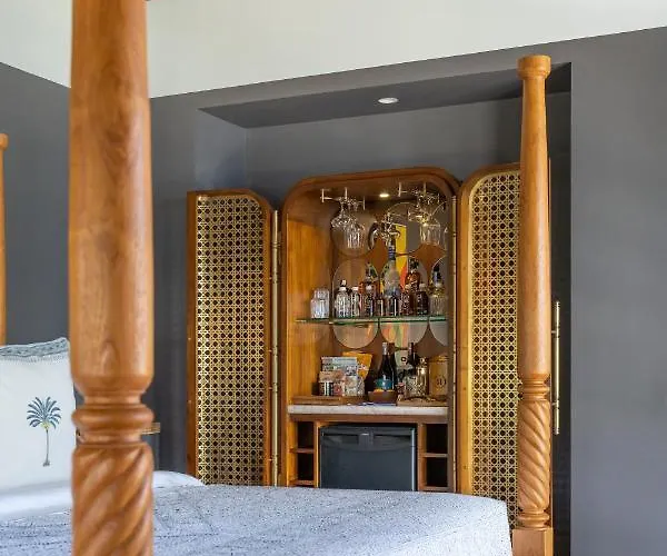 ホテル Ulu Cliffhouse Boutique Hotel And Pool Club - Adults Only ウルワツ